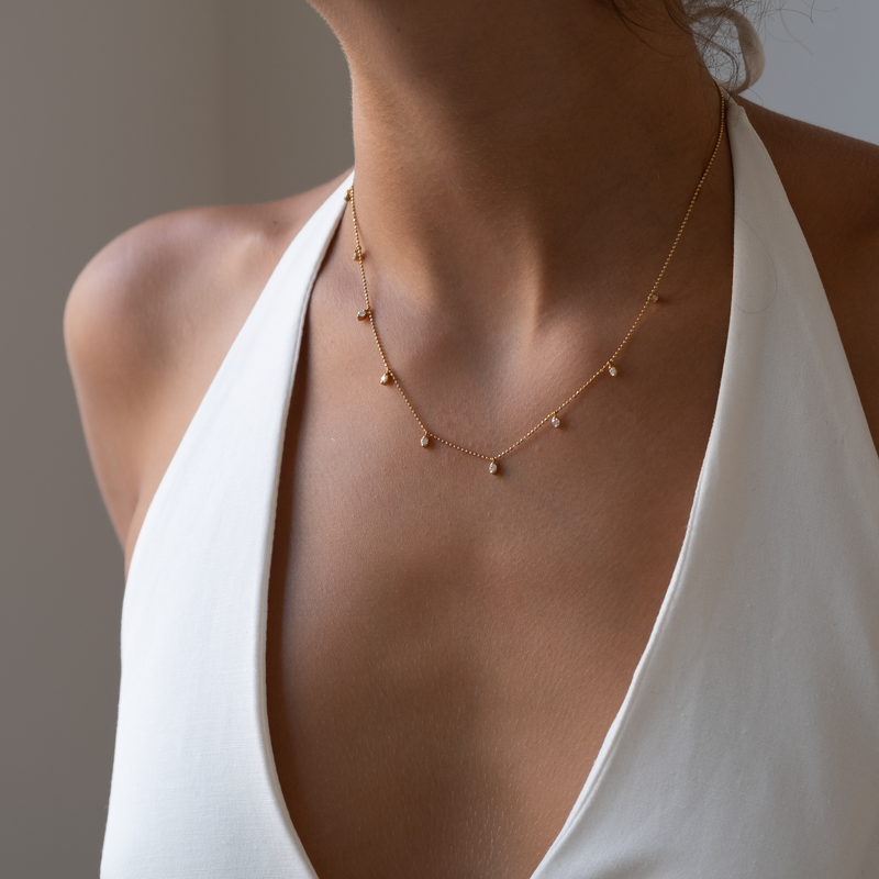 Diamond Droplet necklace in 18k gold